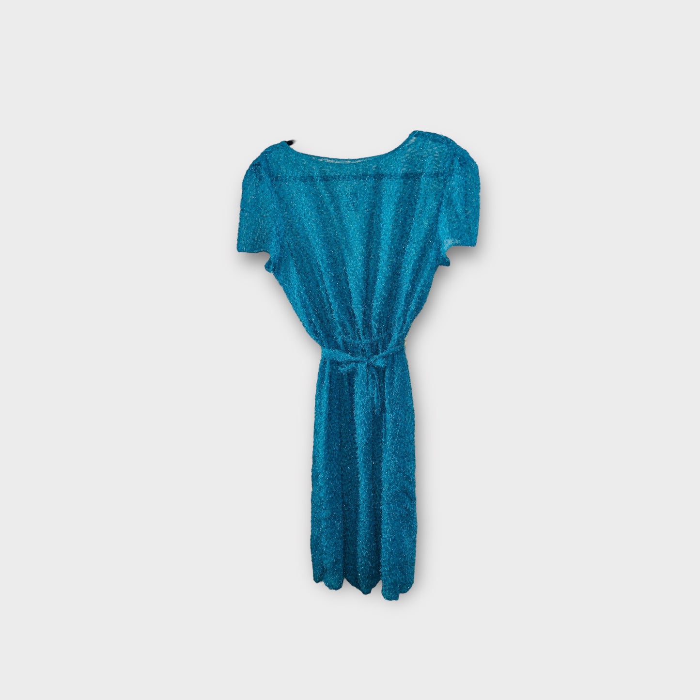 Vestido verde de tela peluda