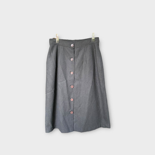 Falda negra con botones delanteros “simonet”