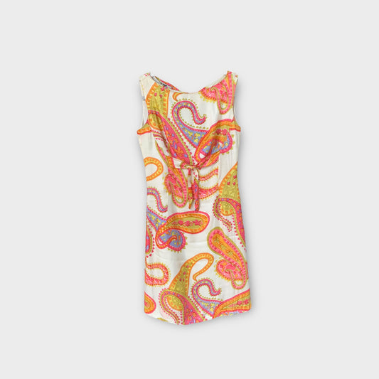 Vestido blanco con estampado de los setentas de color rosado “Ann Carol”